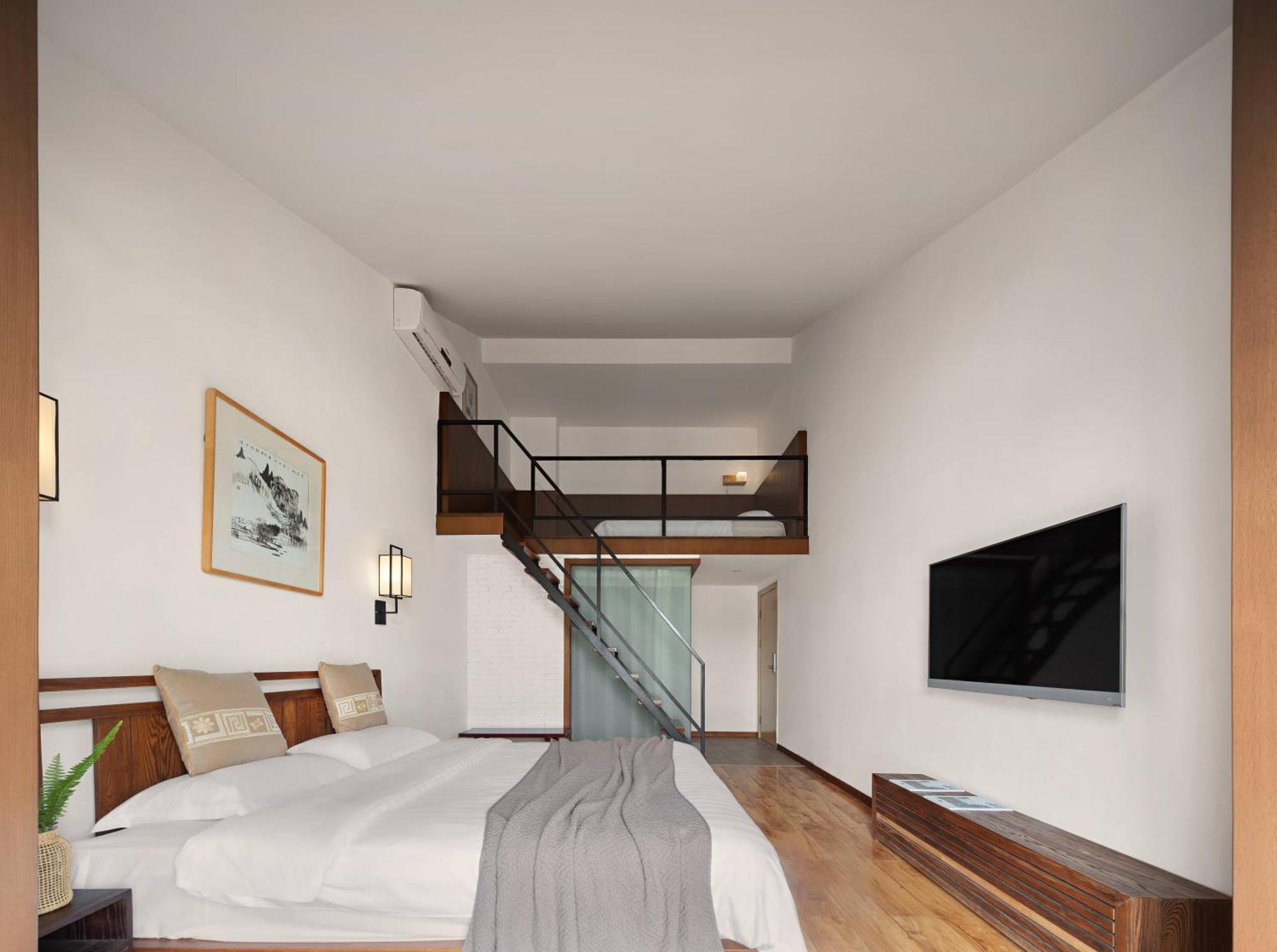 Serene Vale Inn Guilin-Free One Way Pick Up Service To High-Speed Railway Station For 2 Nights Екстер'єр фото