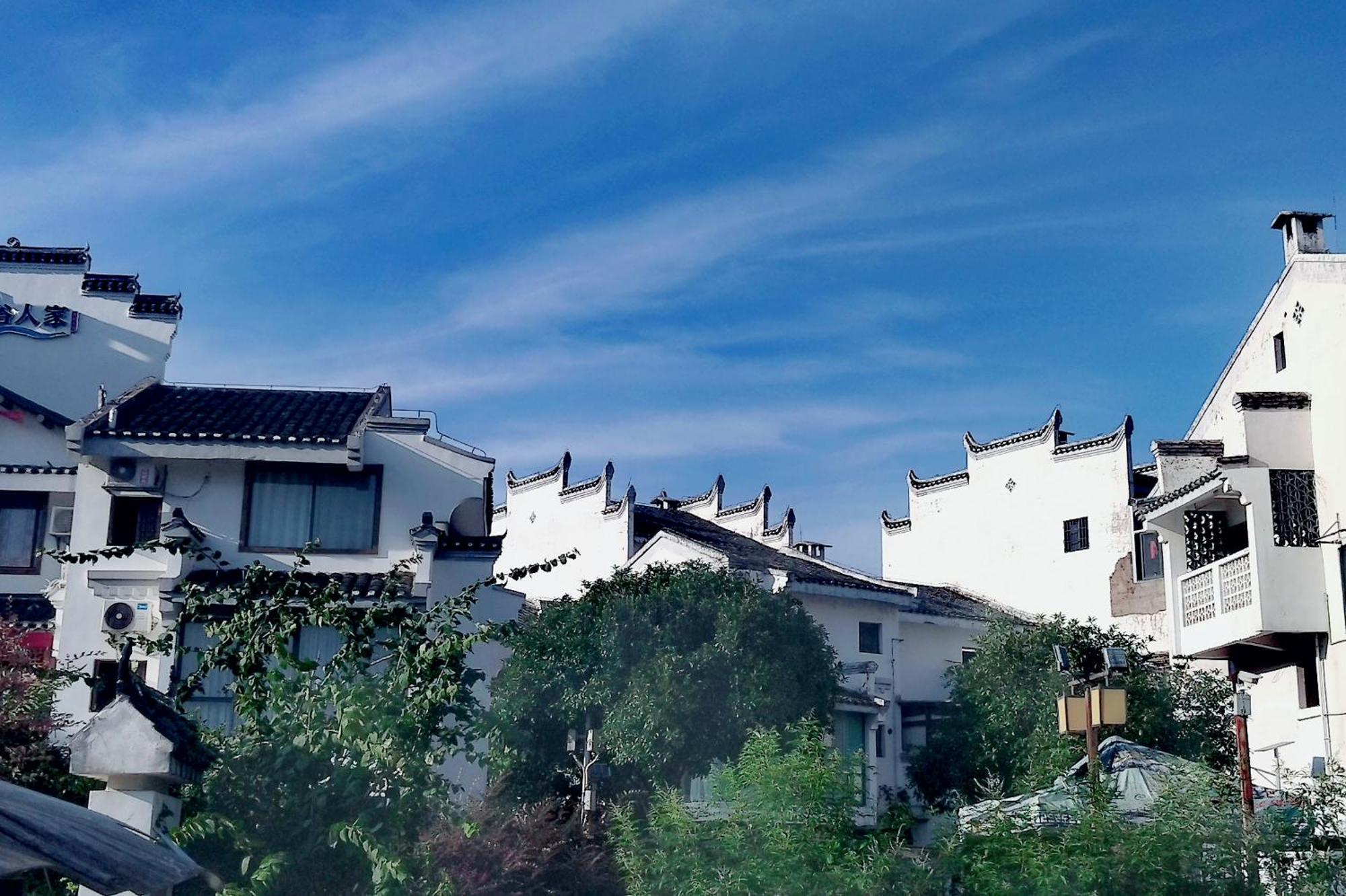 Serene Vale Inn Guilin-Free One Way Pick Up Service To High-Speed Railway Station For 2 Nights Екстер'єр фото