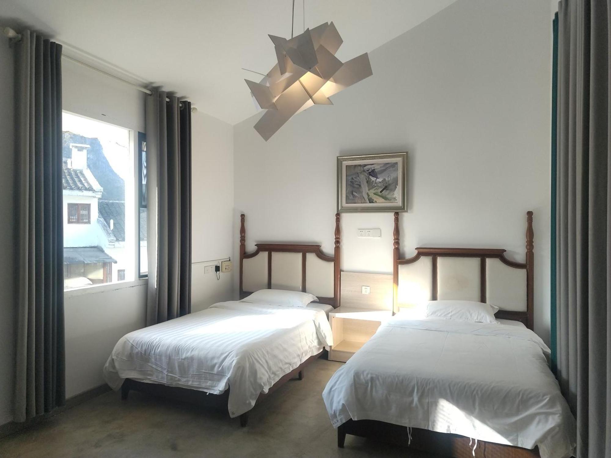 Serene Vale Inn Guilin-Free One Way Pick Up Service To High-Speed Railway Station For 2 Nights Екстер'єр фото