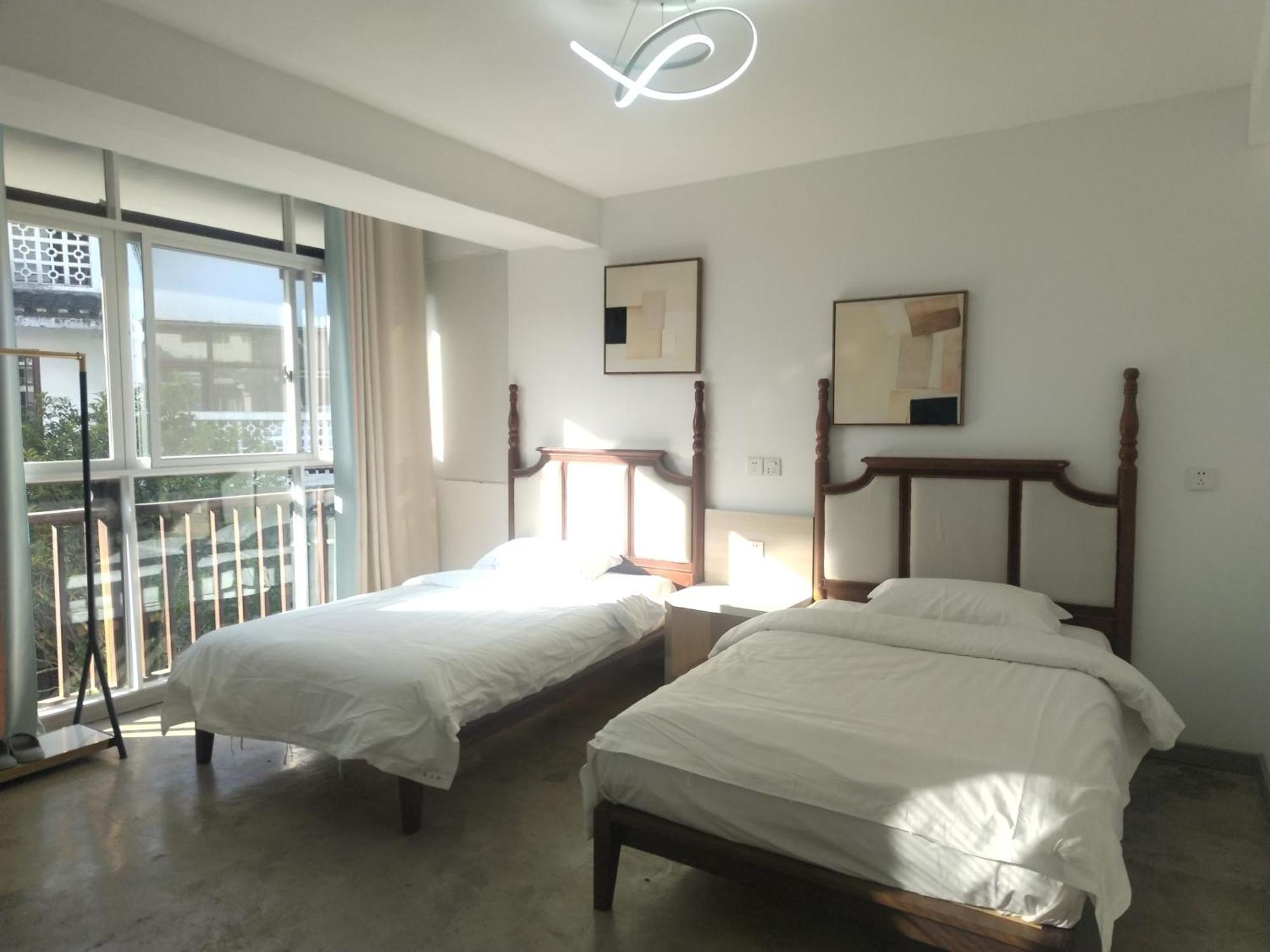 Serene Vale Inn Guilin-Free One Way Pick Up Service To High-Speed Railway Station For 2 Nights Екстер'єр фото