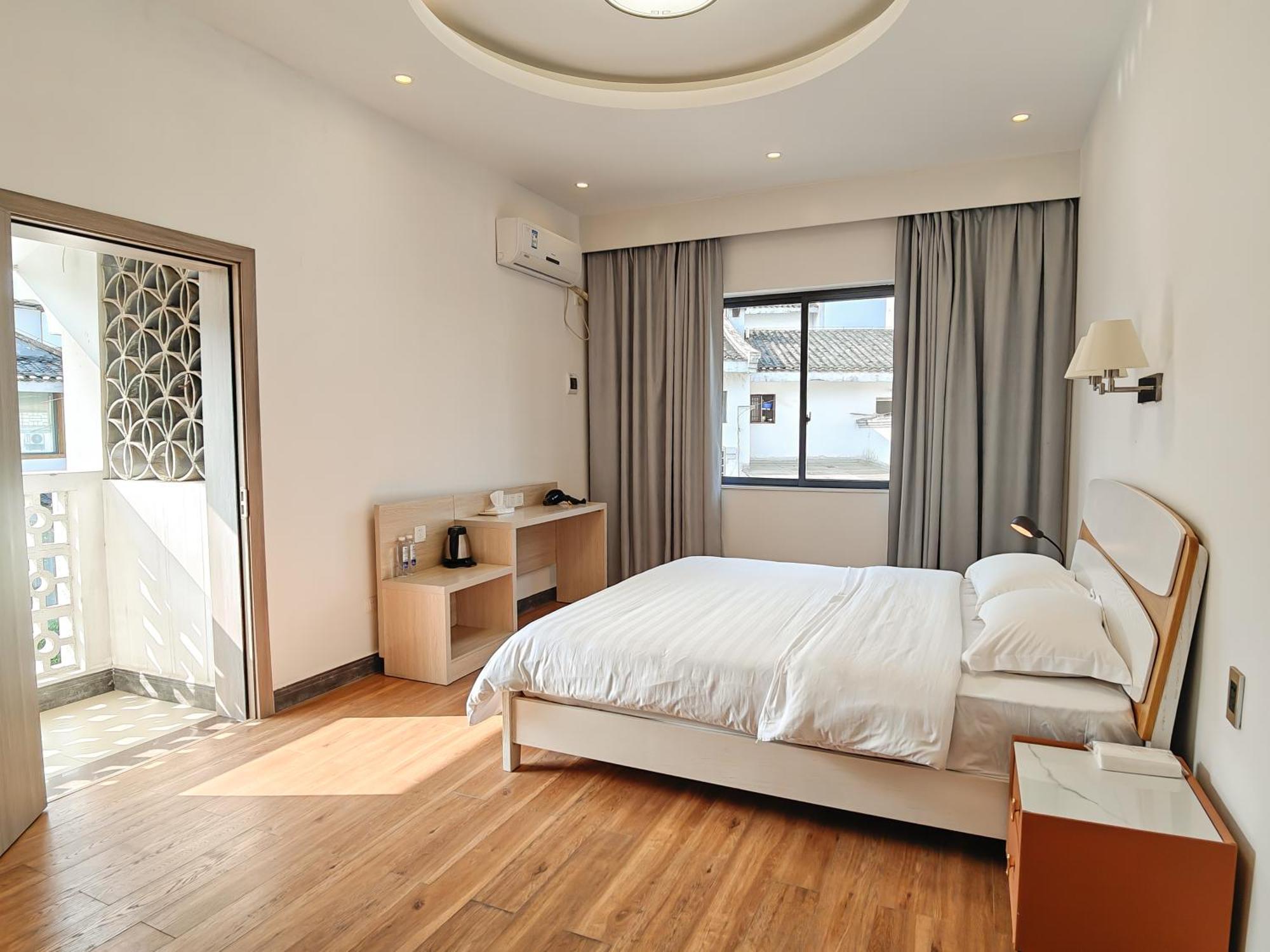 Serene Vale Inn Guilin-Free One Way Pick Up Service To High-Speed Railway Station For 2 Nights Екстер'єр фото